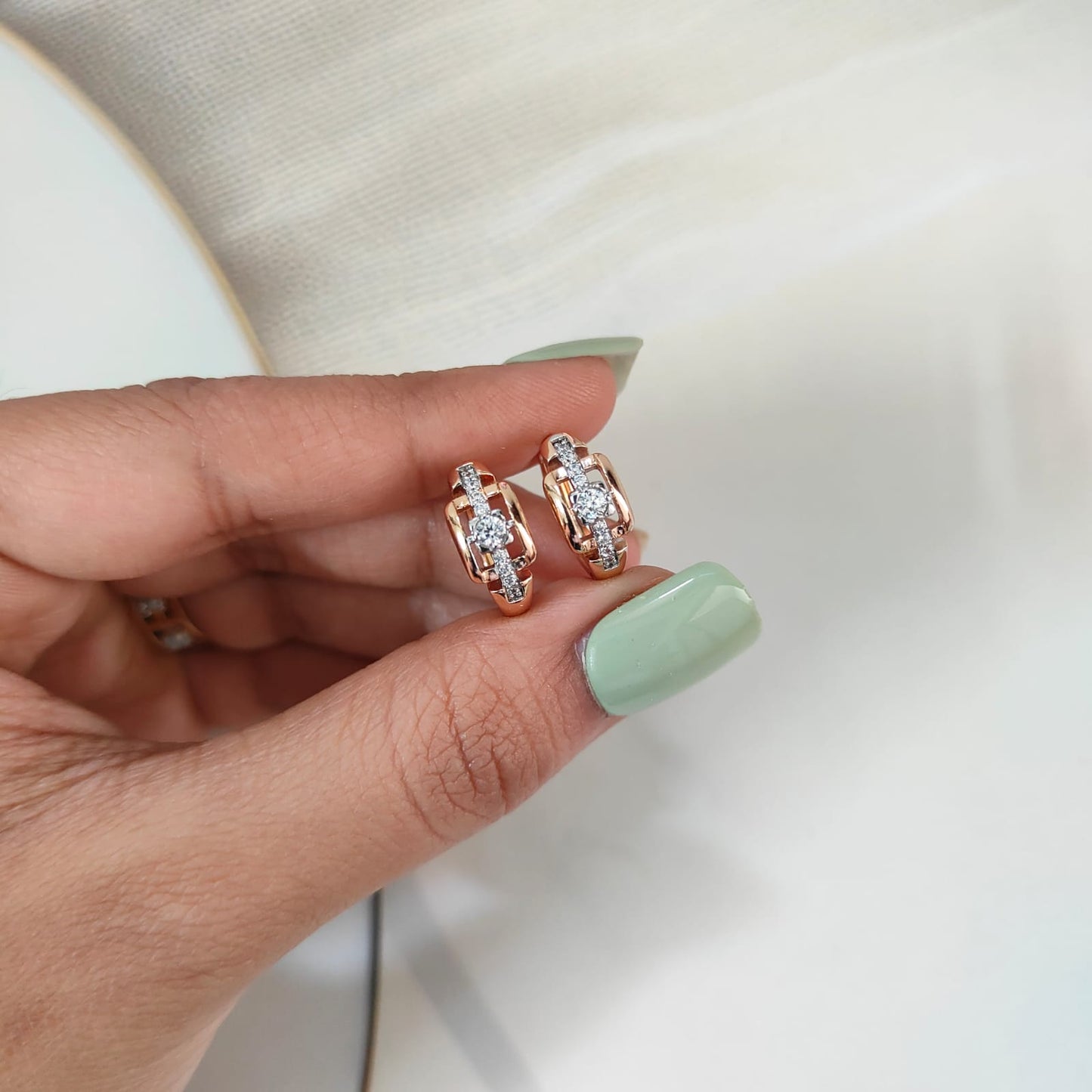 BLOOM ROSEGOLD HOOPS