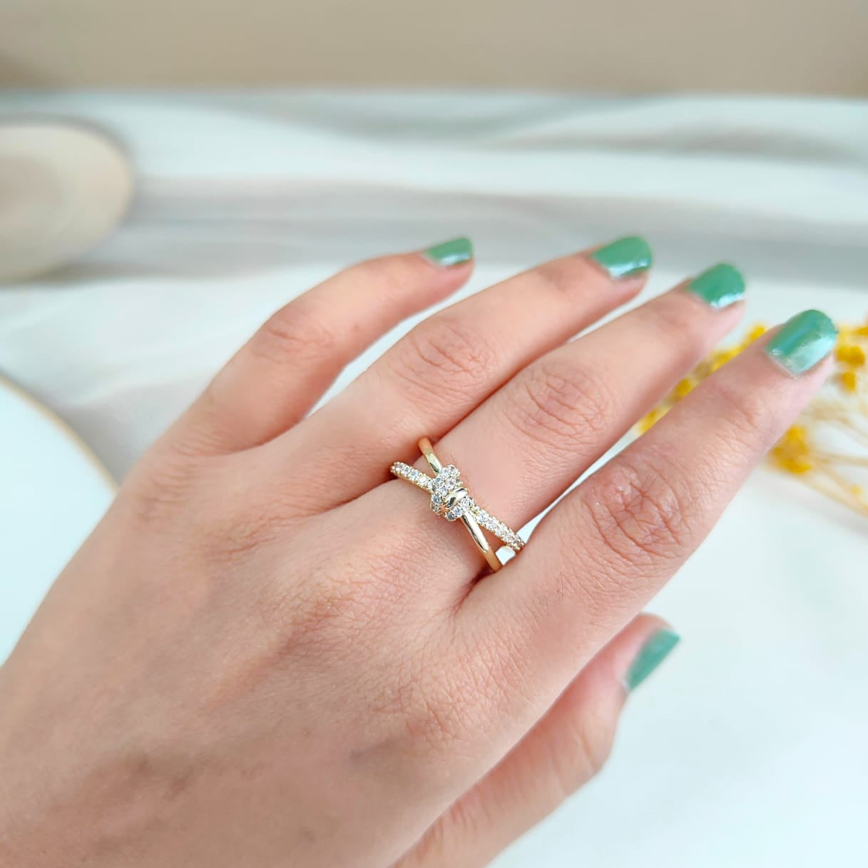 DOUBLE LINE CROSS RING