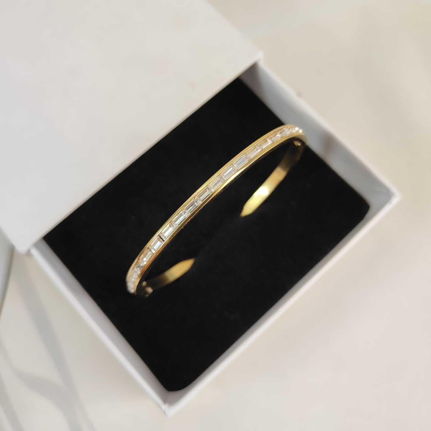 STATEMENT DIAMOND BRACELET