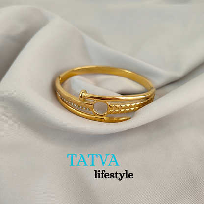 CLASSIC DIAMOND BRACELET