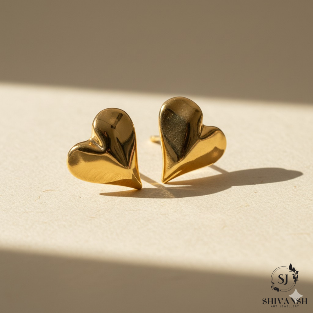 GOLD HEART SHAPE STUD