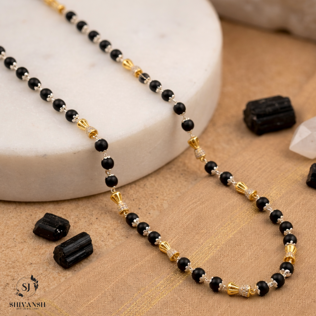 Classical Karungali Mala with Damru Diamond Beads KL-04