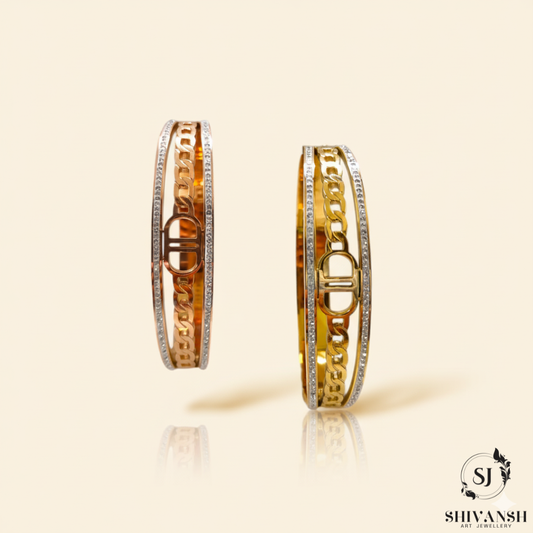 STUDDED LOOP BRACELET