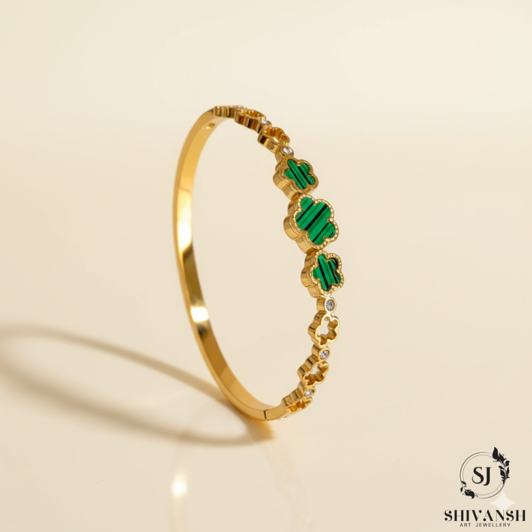 EMERALD DIAMOND BRACELET