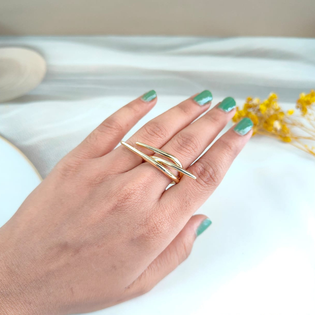 CROSS BOLD RING