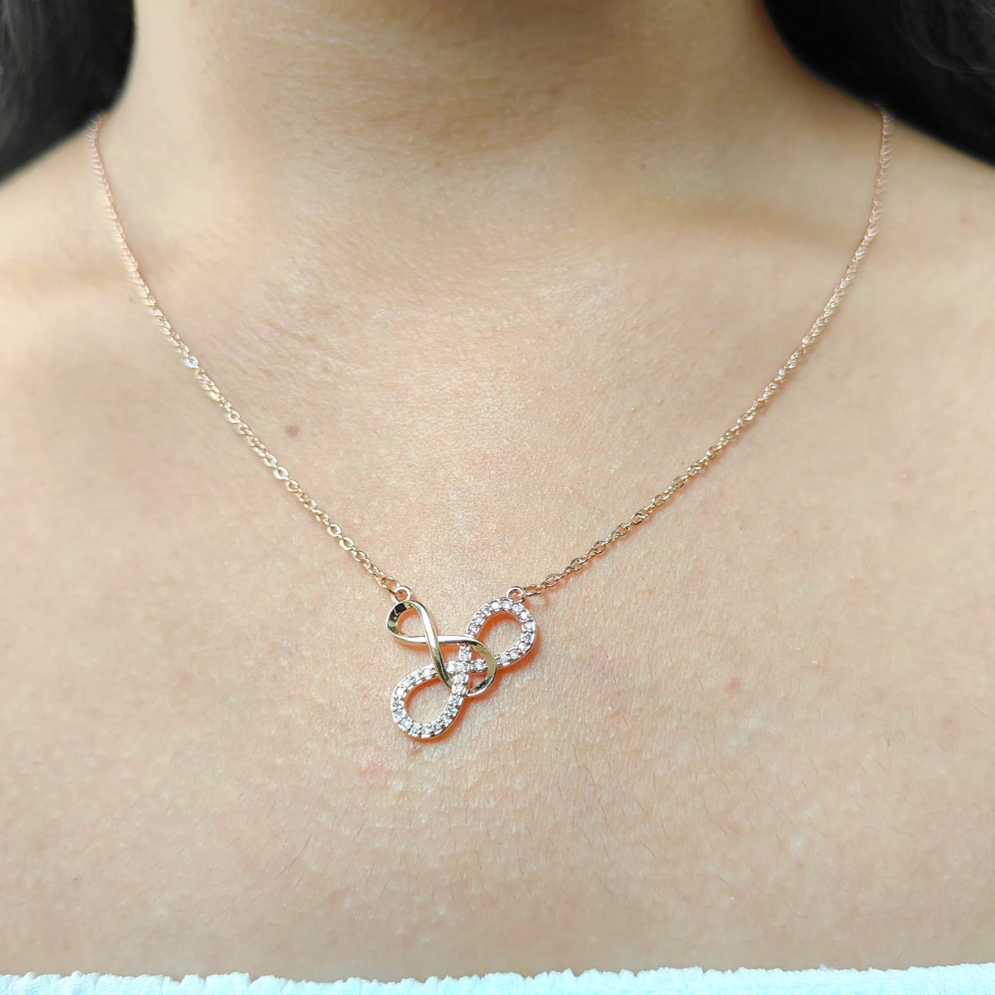 TWISTED INFINITE NECKLACE 105