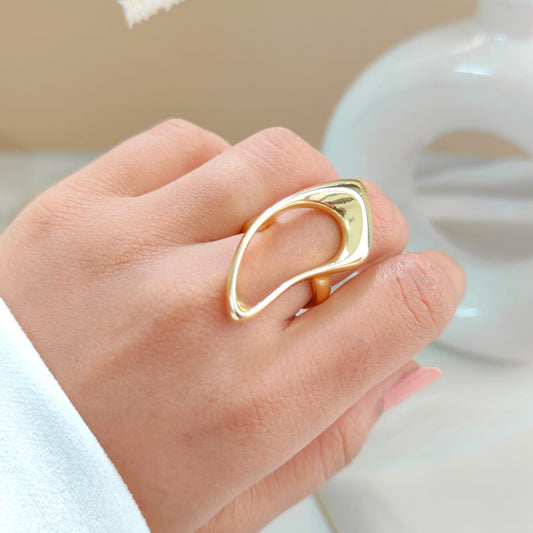 STATEMENT RING 384