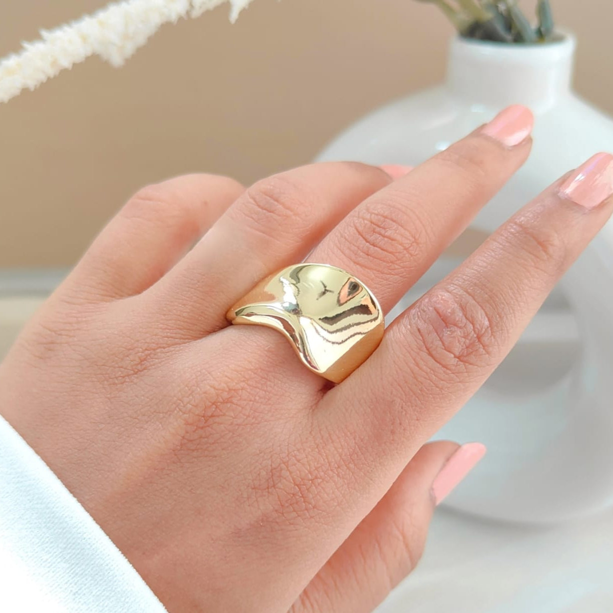 WAVY RING 403