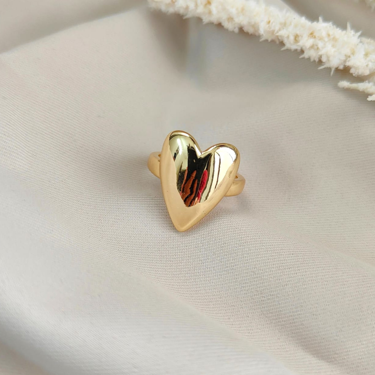 HEART RING