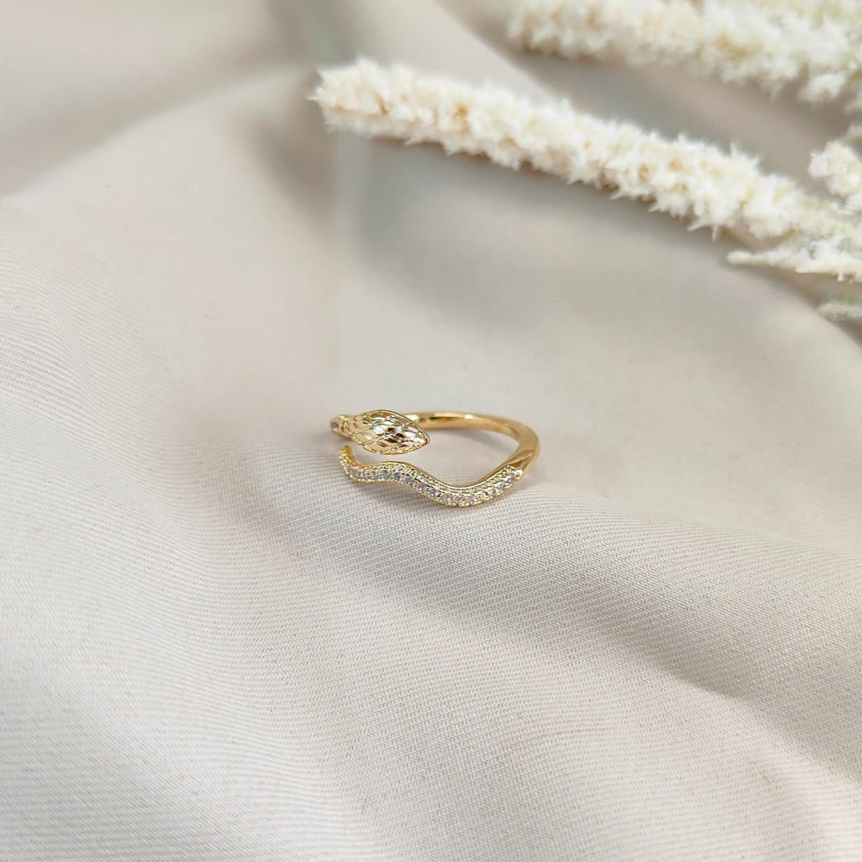 DIAMOND TAIL SNAKE RING 410