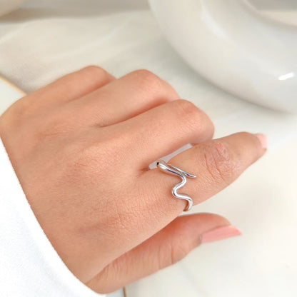 SIMPLE SILVER SNAKE RING 413