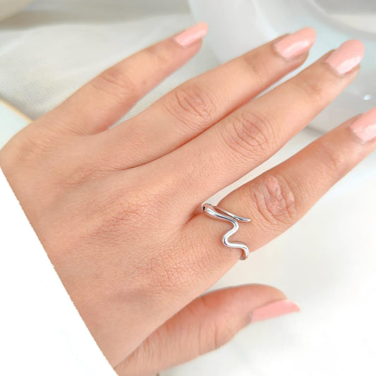 SIMPLE SILVER SNAKE RING 413