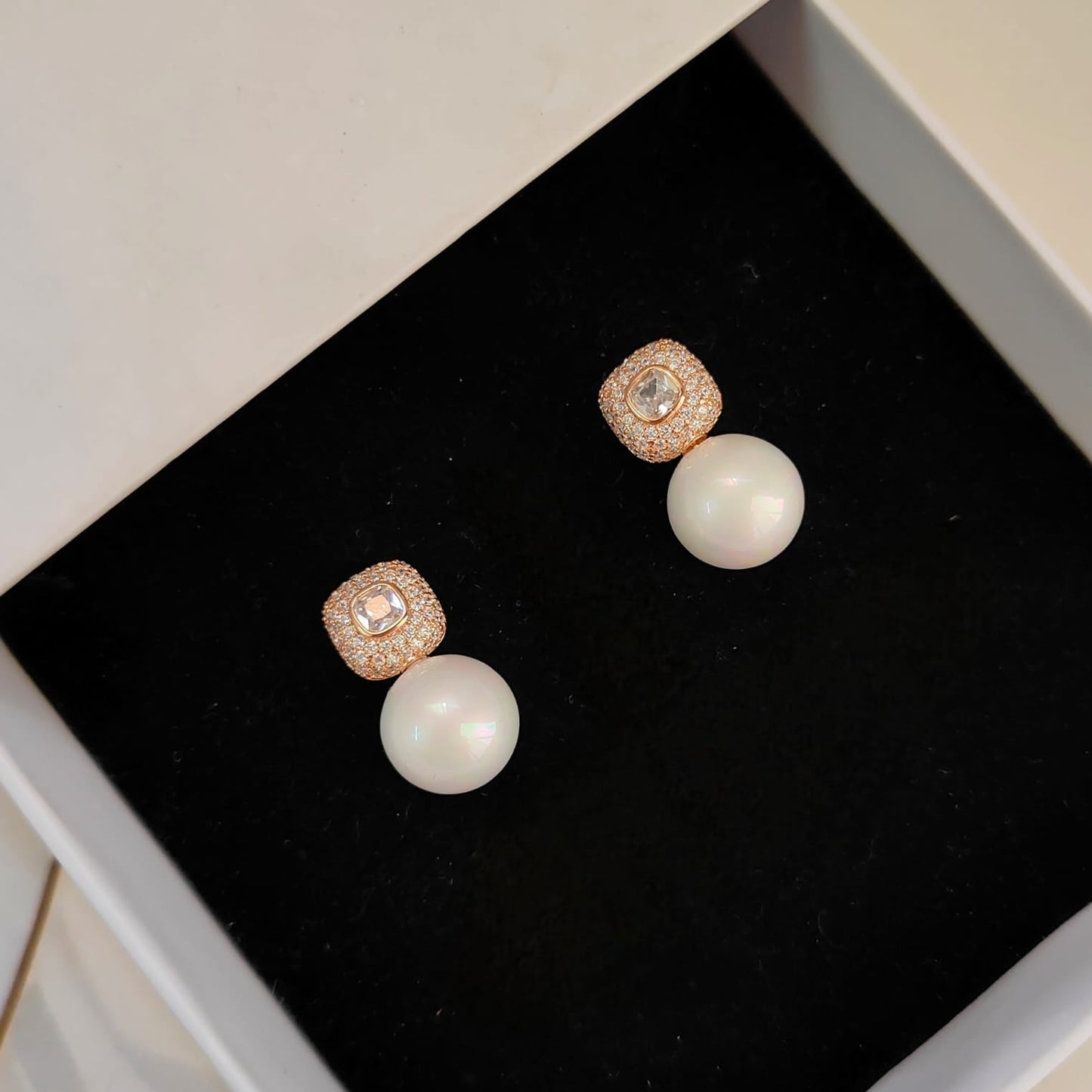 ROSEGOLD PEARL DROP STUD 191