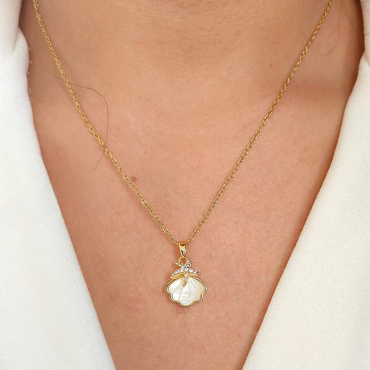 STAR NECKLACE