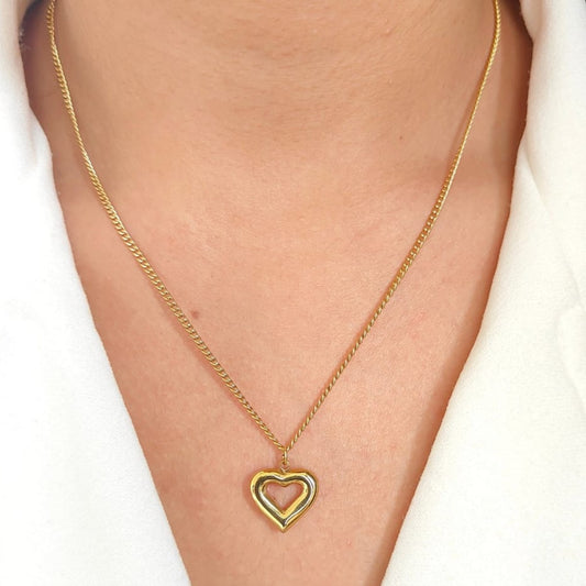 STATEMENT HEART NECKLACE