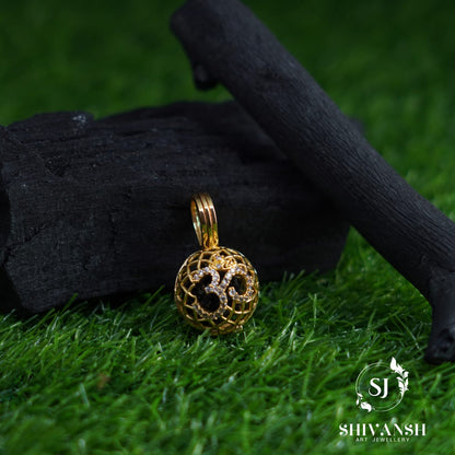 Gold Plated Om Rudraksha Pendent