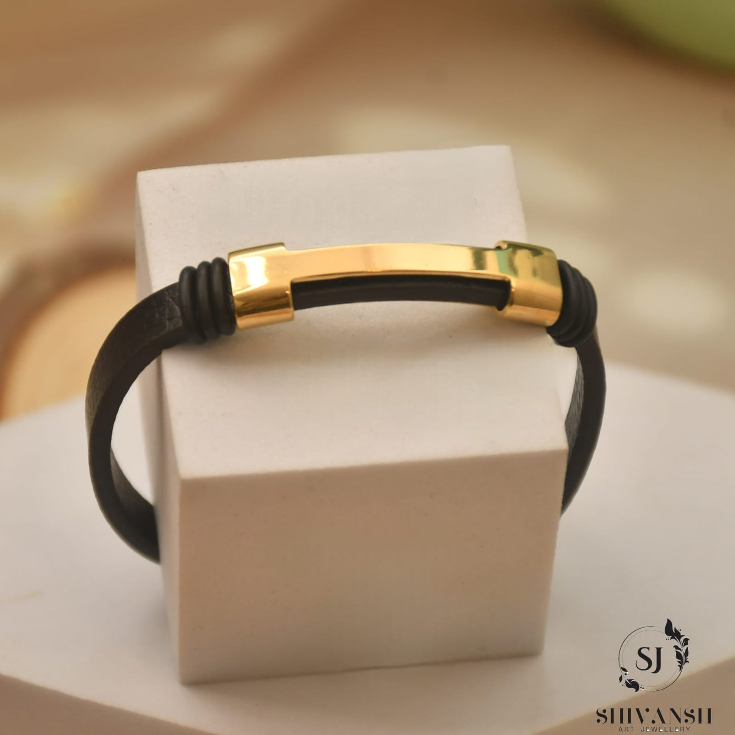 Gold Bar Cut-Out Design Leather Bracelet