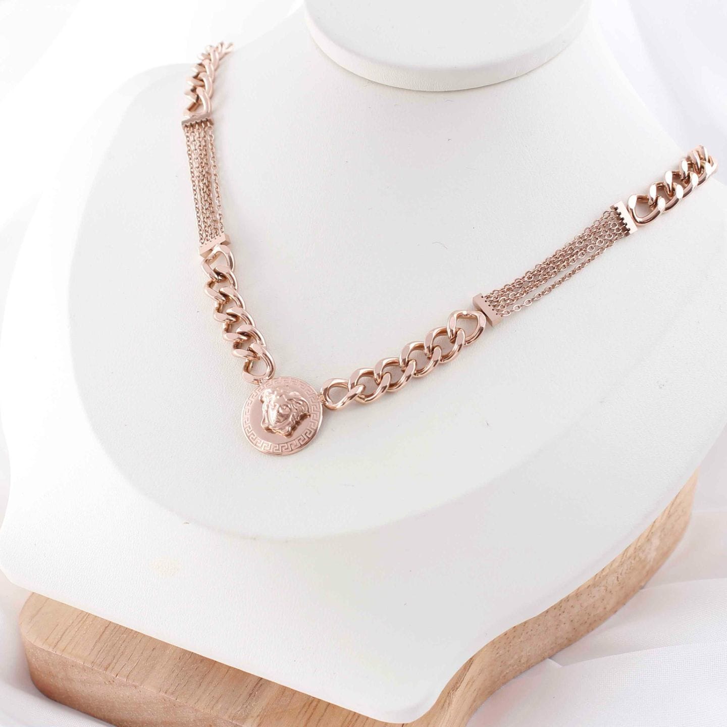 STATEMENT CHAIN NECKLACE