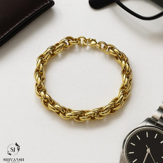Stylish Wristwear Men’s Gold Plated Bracelet
